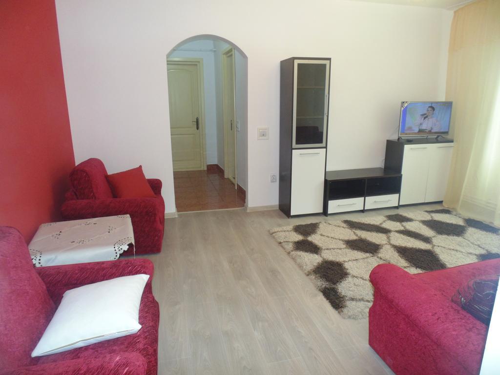 Lary Apartament Suceava Phòng bức ảnh